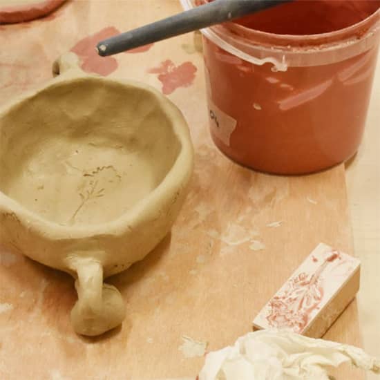 Official cover of the event Taller de cerámica libre