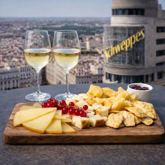 Official cover of the event 2 copas de cava o de vino + tabla de quesos en Ella Sky Bar
