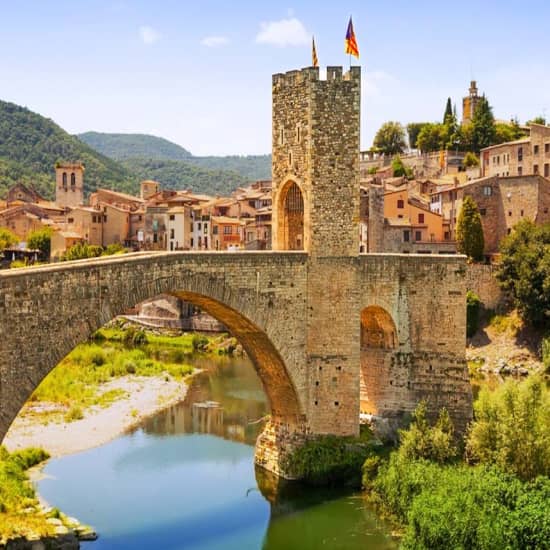 Official cover of the event Tour Medieval en grupo reducido: Besalú, Castellfollit y Santa Pau desde Barcelona. Explora los pueblos mejor conservados en el corazón del Parque Natural de la Zona Volcánica de la Garrotxa
