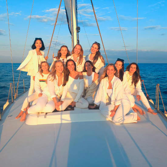 Official cover of the event Barcelona Exclusivo: Grupo Privado en Velero de Lujo - 2 Horas Especiales al Atardecer