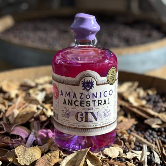 Official cover of the event Gin LAB con bombones artesanos