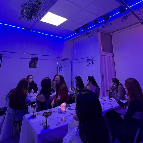 Official cover of the event Taller de tarot con mimosas y vinos