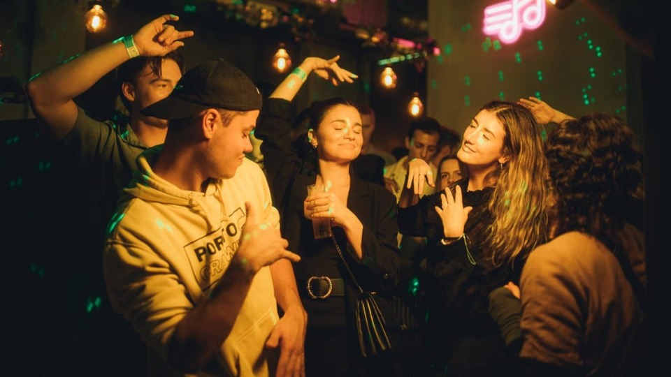 Official cover of the event Porto: Pub Crawl with 7 Drinks, Games, and VIP Club Entry